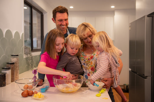 A Mymix Mates Spring Picnic Adventure: Cupcakes, Sunshine & Sprinkles!