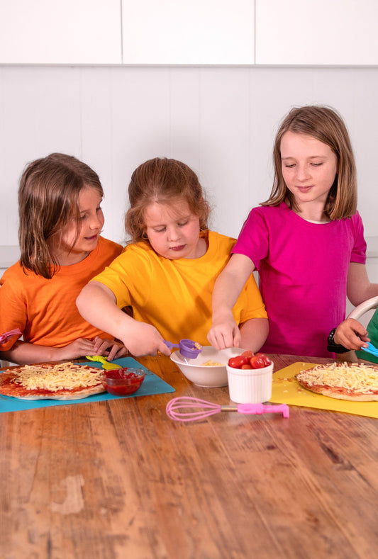 Cooking Up Connection: A Screen-Free Way to Build Friendships These Holidays